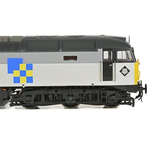 Bachmann 35-418 - Class 47/0 - No. 47004 - BR Railfreight Construction Sector Livery