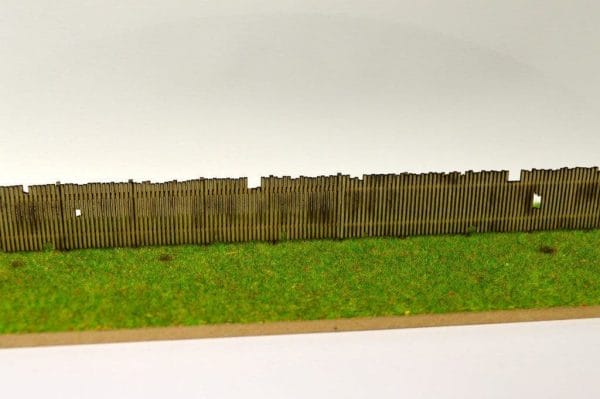 Scale Model Scenery LX077-OO - Old Wooden Fencing - OO Gauge